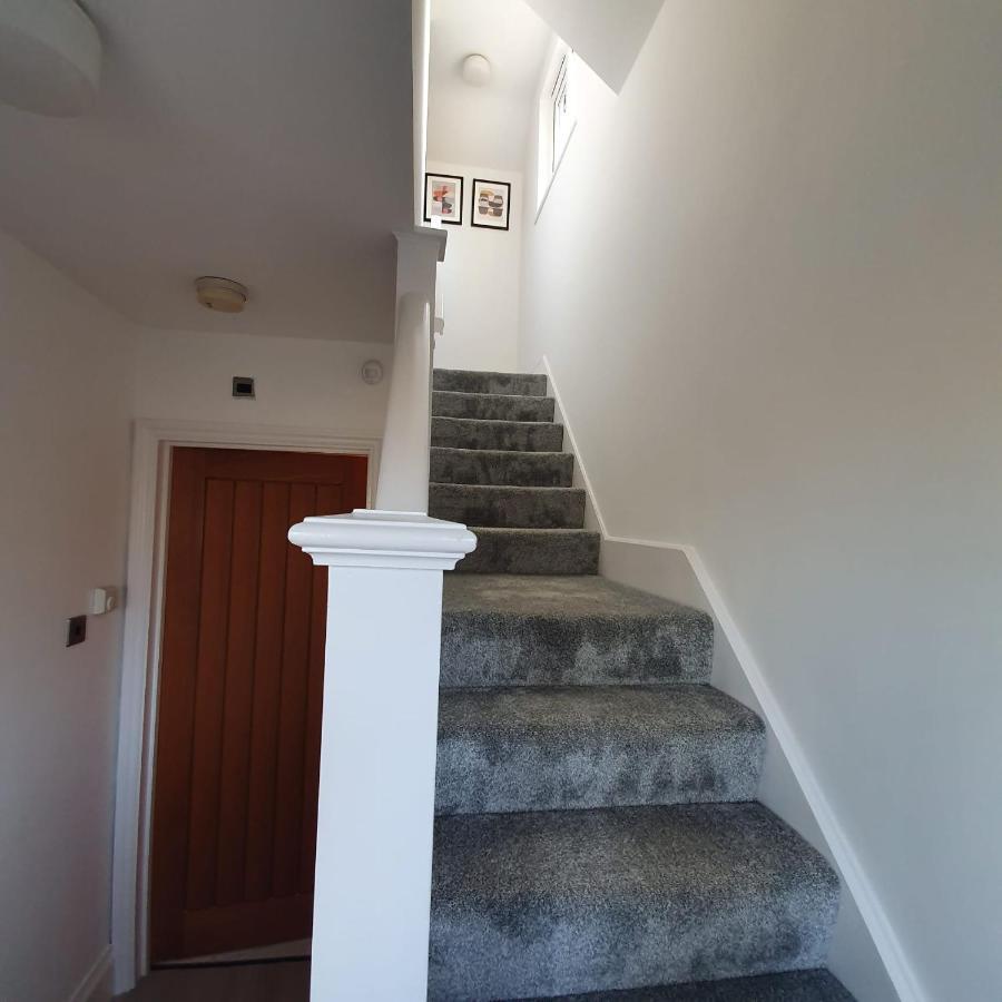Spacious Beautiful And Warm Cottage With Parking Chelmsford Extérieur photo